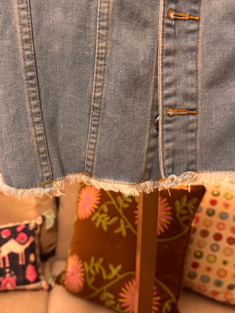 Light Wash Cropped Denim Jacket Raw Hem Size Medium - Picture 5 of 15